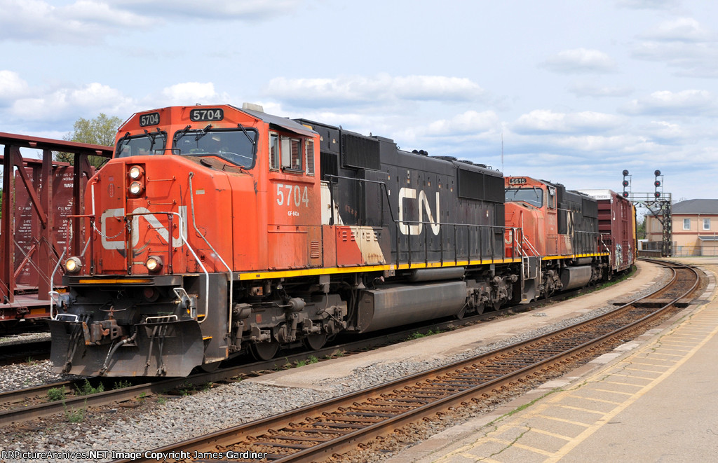 CN 301